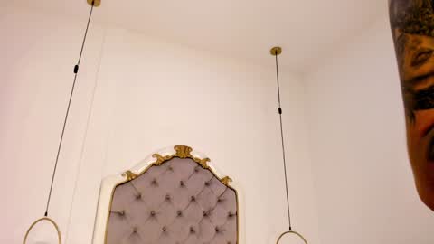 alana_2916 online show from 02/04/25, 07:33