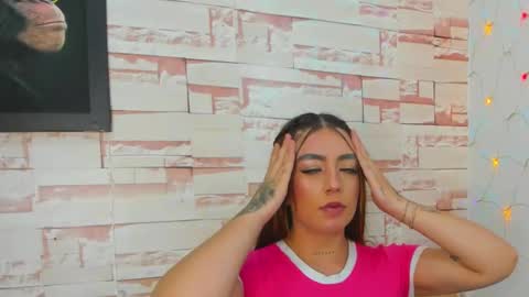 alana_gray3 online show from 02/24/25, 05:11