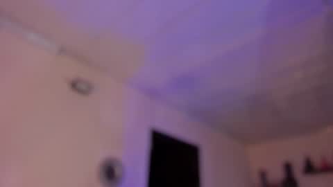 Snapshot of alana_madison chatting on 12/01/24, 04:29 Maeve online show from 12/01/24, 04:29
