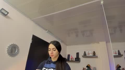 Snapshot of alana_madison chatting on 01/22/25, 11:01 Maeve online show from 01/22/25, 11:01