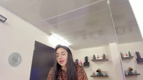 Snapshot of alana_madison chatting on 01/31/25, 11:24 Maeve online show from 01/31/25, 11:24