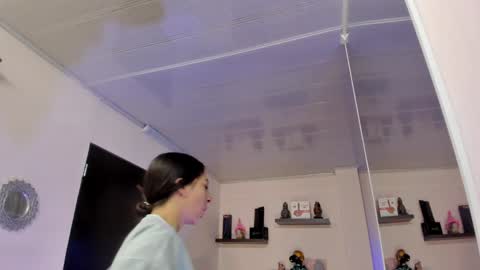 Snapshot of alana_madison chatting on 02/07/25, 11:12 Maeve online show from 02/07/25, 11:12