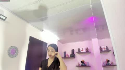 Snapshot of alana_madison chatting on 03/08/25, 11:05 Maeve online show from 03/08/25, 11:05