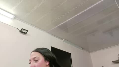 Snapshot of alana_madison chatting on 10/15/25, 11:21 Maeve online show from 10/15/25, 11:21