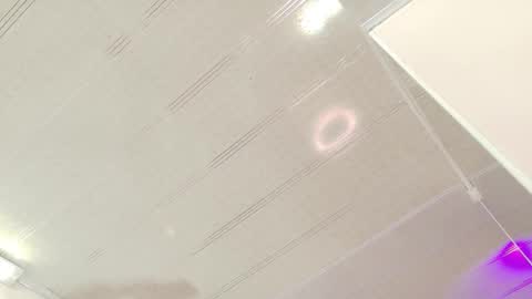 Snapshot of alana_madison chatting on 10/23/25, 11:20 Maeve online show from 10/23/25, 11:20