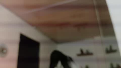 Maeve  online show from 04/04/26, 10:35