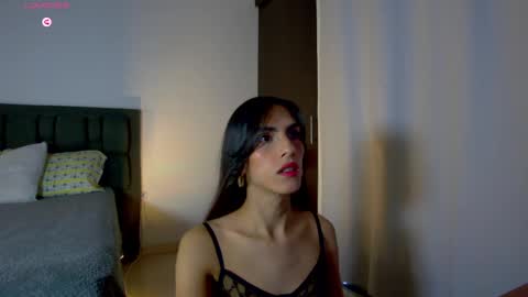 Snapshot of alana_sofia_ chatting on 06/04/26, 08:15 Alana Tobias online show from 06/04/26, 08:15