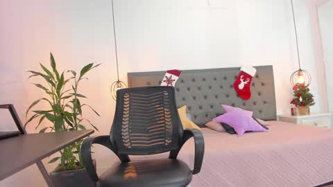 Alana online show from 12/08/24, 04:57