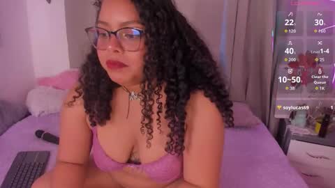 Snapshot of alanaa_gomezz chatting on 03/24/26, 06:13 Alana Gmez online show from 03/24/26, 06:13