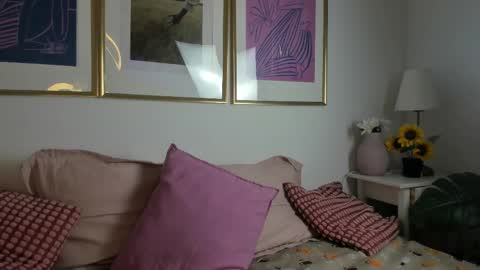 Snapshot of alanaa_rosse chatting on 02/21/26, 11:44 ALANA online show from 02/21/26, 11:44