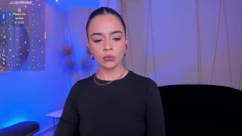 Alana online show from 12/19/25, 01:51