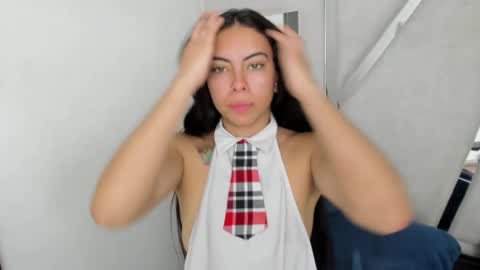 Snapshot of alanahott_ chatting on 11/04/25, 04:33 Alana hot online show from 11/04/25, 04:33