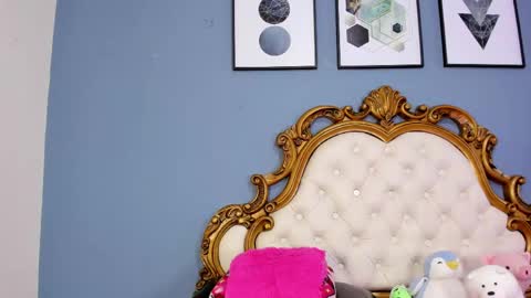 alana online show from 05/10/26, 04:01