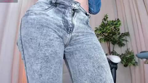 Alana silvana online show from 03/07/25, 04:11