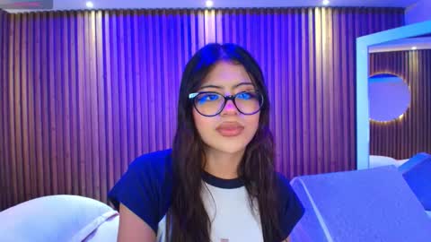 Snapshot of alanawalker9 chatting on 09/16/25, 03:29 Sasha online show from 09/16/25, 03:29