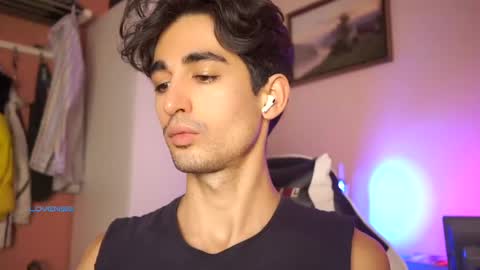 idenavarre online show from 12/01/24, 09:26