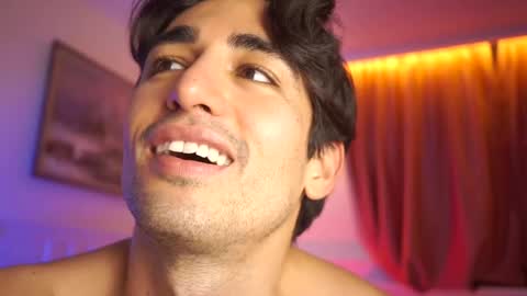 idenavarre online show from 12/22/24, 10:36