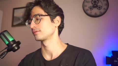 idenavarre online show from 01/19/25, 10:39