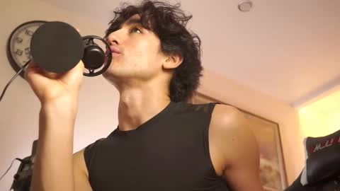 idenavarre online show from 02/11/25, 12:49