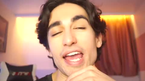 idenavarre online show from 02/22/25, 10:09