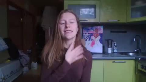 Snapshot of alane26 chatting on 03/02/25, 12:22 Elisa online show from 03/02/25, 12:22