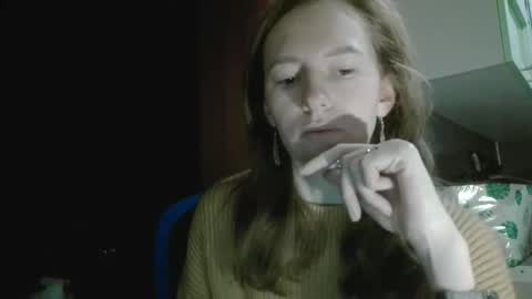 Snapshot of alane26 chatting on 10/27/25, 08:57 Elisa online show from 10/27/25, 08:57