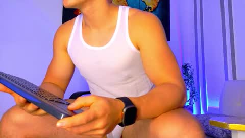 Snapshot of alanferrer chatting on 11/12/25, 10:37 Alan Ferrer online show from 11/12/25, 10:37