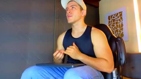Alan Ferrer online show from 05/25/26, 10:10