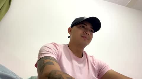 Snapshot of alanj998 chatting on 10/19/25, 11:38 alanj998 online show from 10/19/25, 11:38