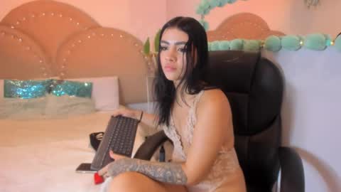 Snapshot of alanna_blaze chatting on 10/10/25, 12:59 alanna_blaze online show from 10/10/25, 12:59