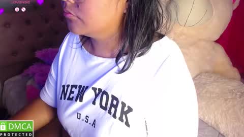 Snapshot of alanna_brunette chatting on 09/11/25, 02:11 lanna online show from 09/11/25, 02:11