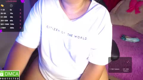 Snapshot of alanna_brunette chatting on 09/22/25, 09:00 lanna online show from 09/22/25, 09:00