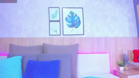 Snapshot of alanna_hank chatting on 11/25/25, 01:38 Alanna online show from 11/25/25, 01:38