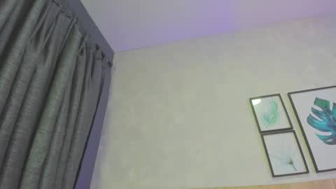 Snapshot of alanna_hank chatting on 01/13/26, 07:02 Alanna online show from 01/13/26, 07:02