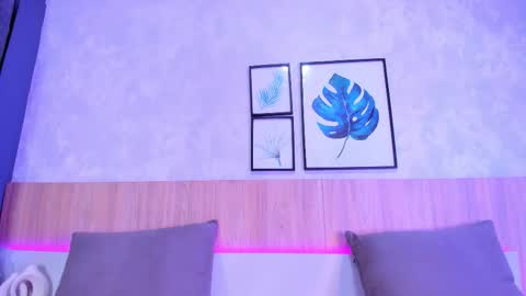 Snapshot of alanna_hank chatting on 02/20/26, 08:05 Alanna online show from 02/20/26, 08:05