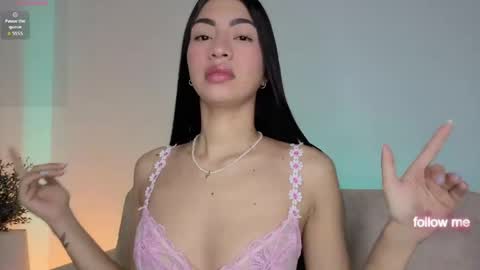 Snapshot of alannah__ chatting on 05/08/26, 11:59 online show from 05/08/26, 11:59
