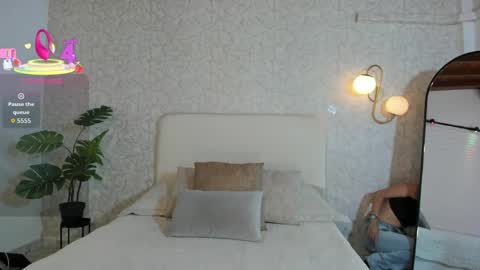 alannarouge online show from 05/19/26, 11:49