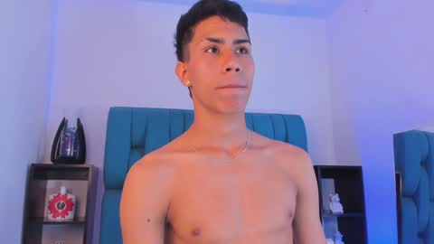 Snapshot of alannaughty_ chatting on 12/24/24, 09:11 alannaughty_ online show from 12/24/24, 09:11