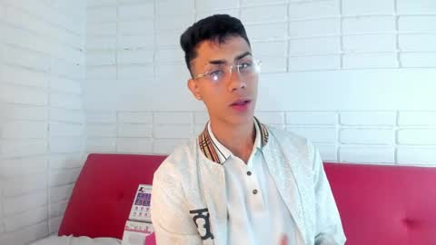 Snapshot of alannaughty_ chatting on 12/29/24, 10:56 alannaughty_ online show from 12/29/24, 10:56