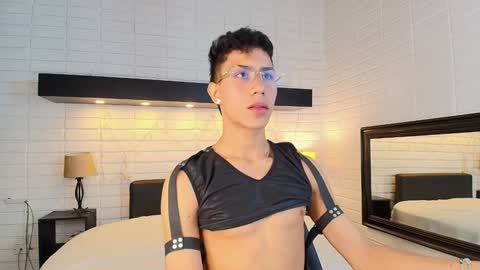 Snapshot of alannaughty_ chatting on 01/07/25, 09:35 alannaughty_ online show from 01/07/25, 09:35