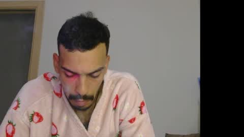 Snapshot of alaouirim25 chatting on 05/29/26, 02:09 AllylicArabis online show from 05/29/26, 02:09