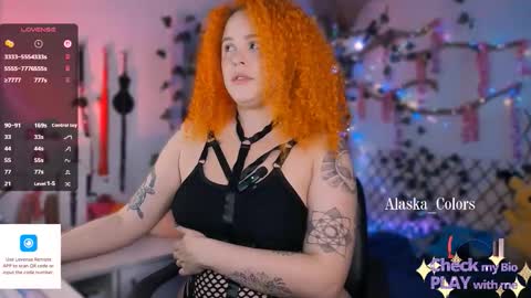 Snapshot of alaska_colors chatting on 11/06/25, 03:02 Caro online show from 11/06/25, 03:02