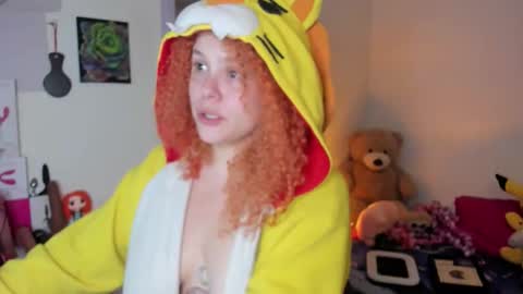 Caro online show from 04/01/26, 01:23