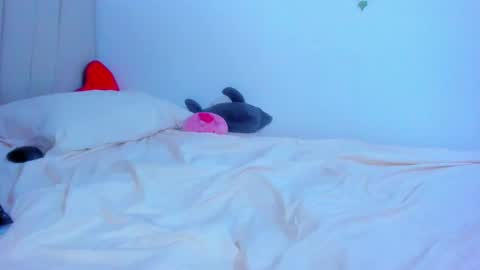 Snapshot of alaska_drew chatting on 02/13/25, 02:12 Alaska online show from 02/13/25, 02:12