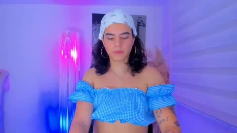   online show from 10/26/25, 02:01