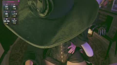 Snapshot of alaskagrace chatting on 03/08/25, 02:55 Alaska Grace online show from 03/08/25, 02:55