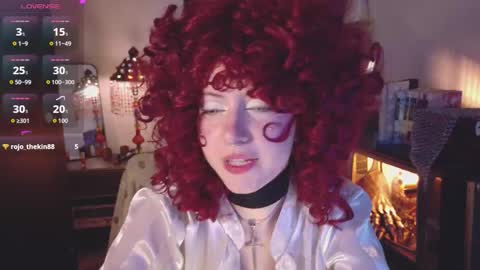 Snapshot of alaskagrace chatting on 11/12/25, 03:40 Alaska Grace online show from 11/12/25, 03:40