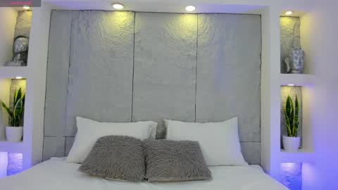 Alassia Hocthner online show from 04/14/26, 11:38