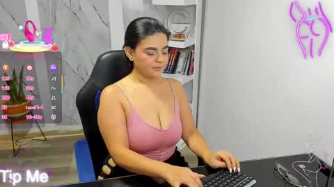 Alaya online show from 10/06/25, 03:04