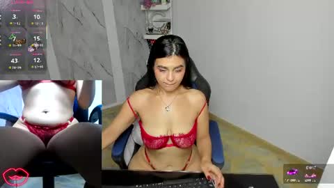 Snapshot of alayasmile chatting on 06/25/26, 11:09 Alaya online show from 06/25/26, 11:09